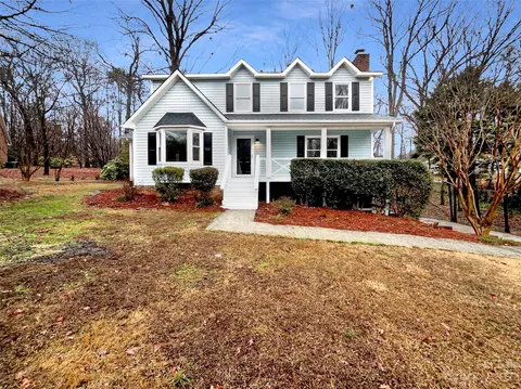 680 Tracy Ln, Gastonia, NC 28056