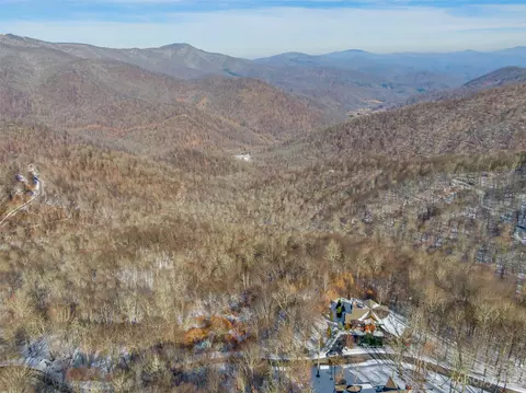 Black Bear Run, Mars Hill, NC 28754 photo 2