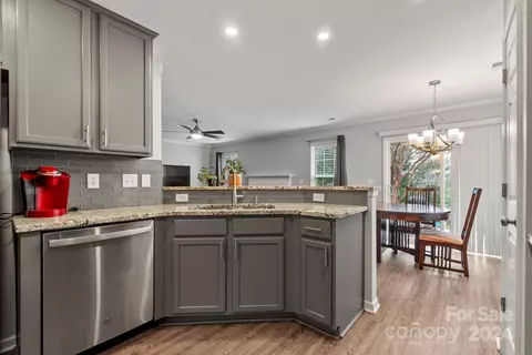 7255 Cascading Pines Dr, Tega Cay, SC 29708 photo 6