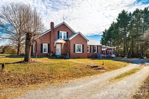 1222 Fairview Sw Dr SW, Lenoir, NC 28645
