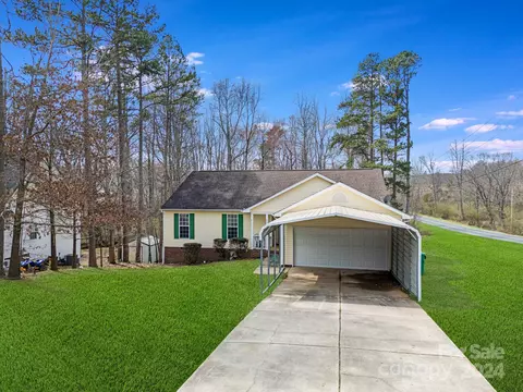 1627 Rosegate Ln, Stanfield, NC 28163