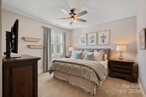 Bedroom - 13603 Evening Primrose Dr, Davidson, NC 28036 photo 4 of 6