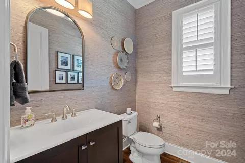 Bath - 13603 Evening Primrose Dr, Davidson, NC 28036 photo 1 of 8