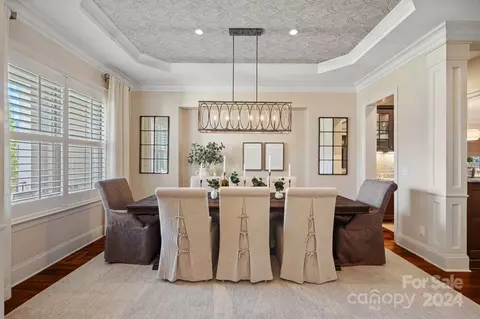 Dining - 13603 Evening Primrose Dr, Davidson, NC 28036 photo 2 of 2