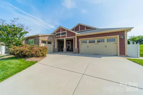 1129 Cades Ct, Denver, NC 28037 photo 2