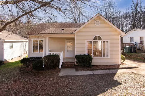 6204 Carver Blvd, Charlotte, NC 28269