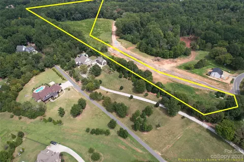 15025 June Washam Rd, Davidson, NC 28036