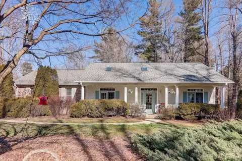 1603 Howard Gap Loop Rd, Flat Rock, NC 28731
