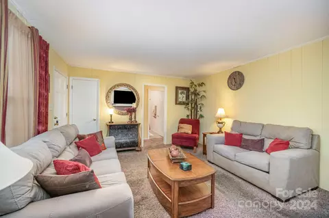 Living - 2093 Walden Rd, Lancaster, SC 29720 photo 4 of 5