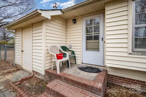 Exterior - 2093 Walden Rd, Lancaster, SC 29720 photo 5 of 9
