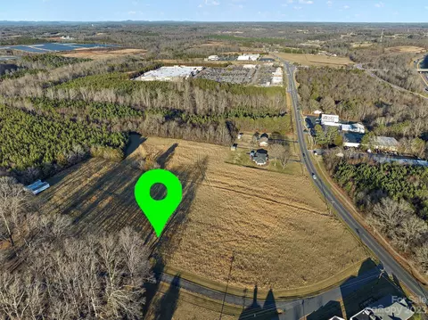 1012 2nd Nw Ave NW, Conover, NC 28613 photo 5