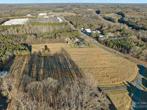 1012 2nd Nw Ave NW, Conover, NC 28613 photo 11