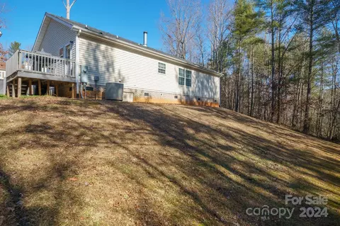 Exterior - 207 Hillcrest Ave, Hickory, NC 28601 photo 8 of 8