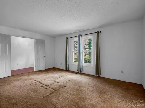 159 White Oak Ln, Tryon, NC 28782 photo 6