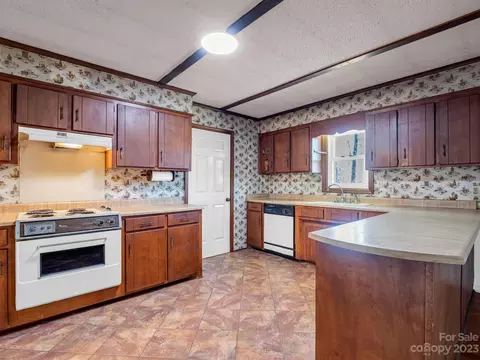 159 White Oak Ln, Tryon, NC 28782 photo 13