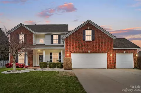 3018 Freesia Pl, Matthews, NC 28104