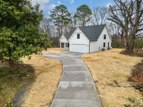 13624 Buster Rd, Stanfield, NC 28163