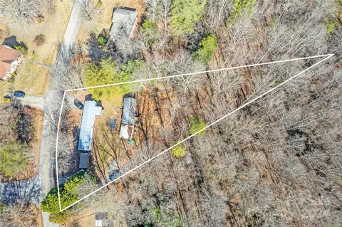 Bradshaw Circle, Candler, NC 28715