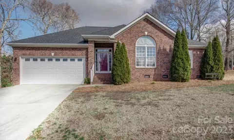 1000 Damon Pointe Dr, Belmont, NC 28012