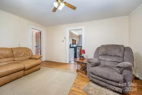 Living - 3704 Helms Rd, Lancaster, SC 29720 photo 4 of 6