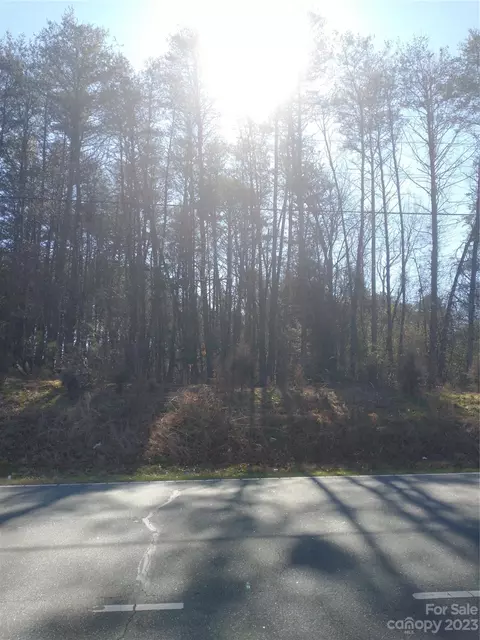 3347 E Nc Hwy 10 Hwy, Claremont, NC 28610