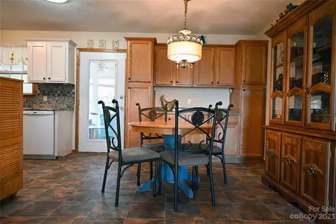 2965 Greenleaf Rd, Clover, SC 29710 photo 19