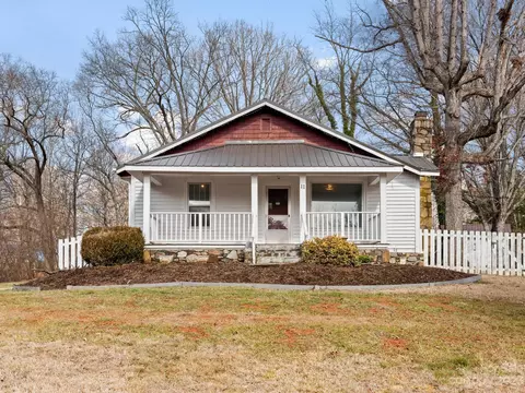 11 Wildwood Park Knl, Weaverville, NC 28787