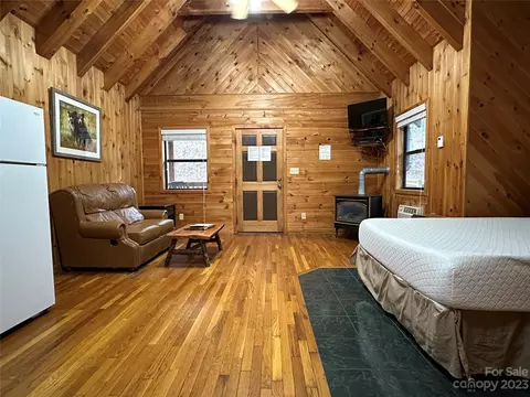 49 Creekside Loop, Spruce Pine, NC 28777 photo 4