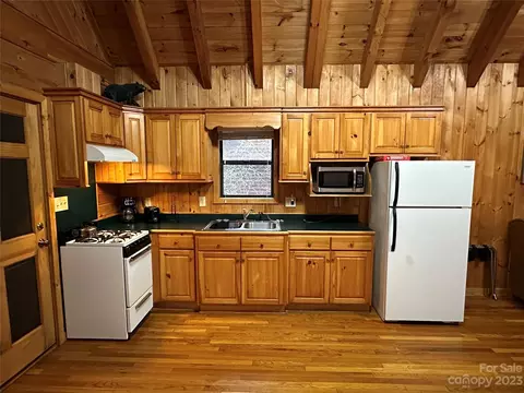 49 Creekside Loop, Spruce Pine, NC 28777 photo 8