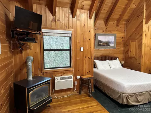 49 Creekside Loop, Spruce Pine, NC 28777 photo 5