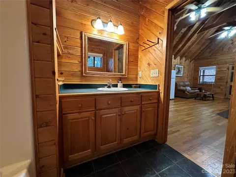 49 Creekside Loop, Spruce Pine, NC 28777 photo 11