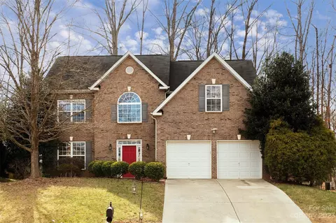 12415 Hampton Place Dr, Charlotte, NC 28269