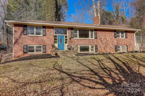 53 Beechwood Rd, Asheville, NC 28805