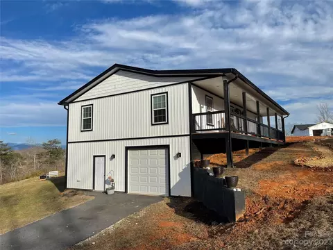 53 Marys Ln, Marion, NC 28752