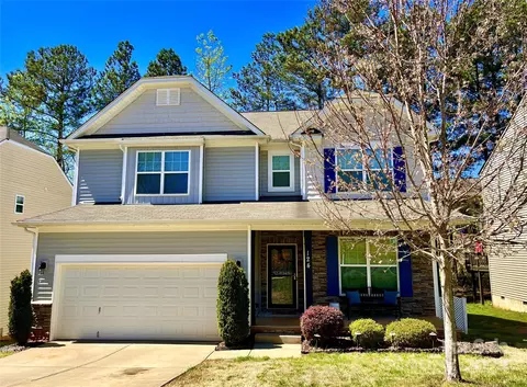 124 Carolinian Dr, Statesville, NC 28677