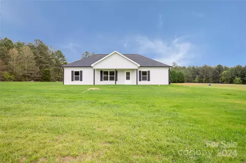672 Double K Rd, Clover, SC 29710