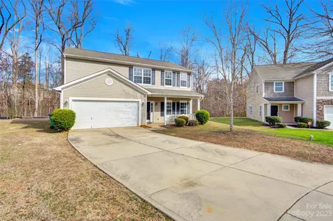 811 Wesley Alan Ln, Charlotte, NC 28213