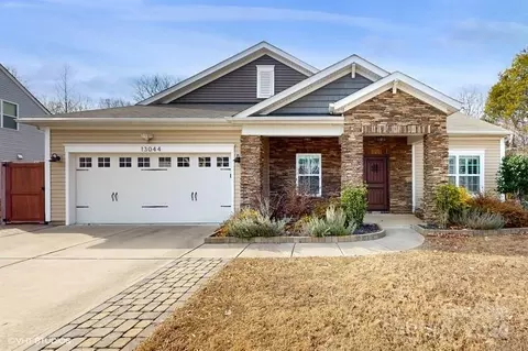 13044 Ferguson Forest Dr, Charlotte, NC 28273