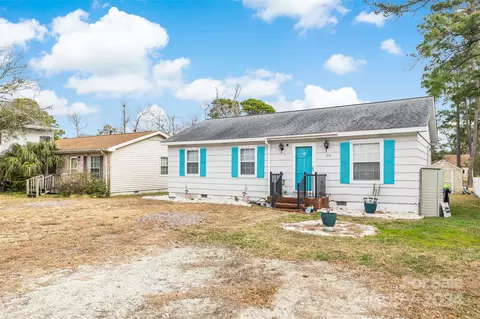 210 NE 61st St, Oak Island, NC 28465