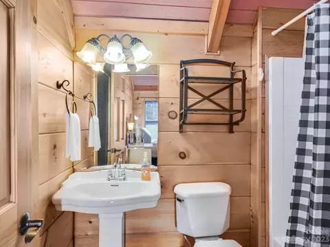 356 Panoramic Loop, Maggie Valley, NC 28751 photo 16