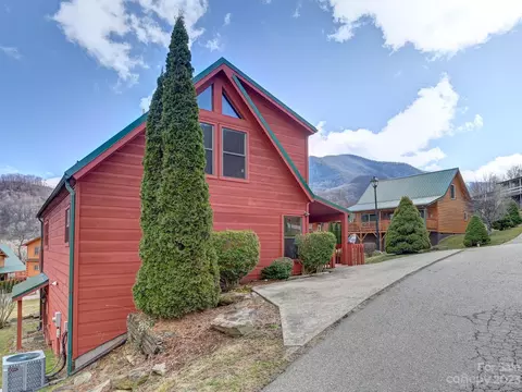 356 Panoramic Loop, Maggie Valley, NC 28751 photo 19