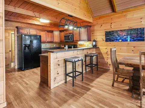 356 Panoramic Loop, Maggie Valley, NC 28751 photo 8
