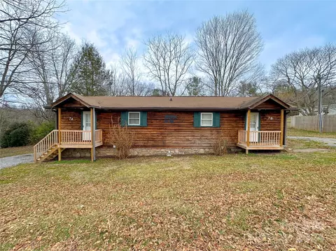 7 Arizona Ln, Candler, NC 28715