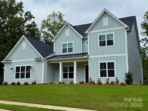 2313 Loire Valley Dr, Fort Mill, SC 29707