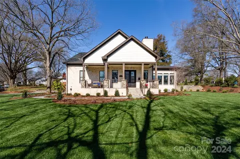 1441 Cortland W Rd W, Charlotte, NC 28209
