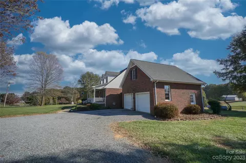 16574 Five Point Rd, Locust, NC 28097 photo 4