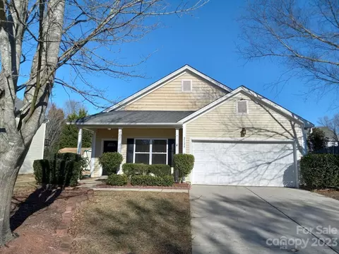 2120 Seabrook Ln, Fort Mill, SC 29715