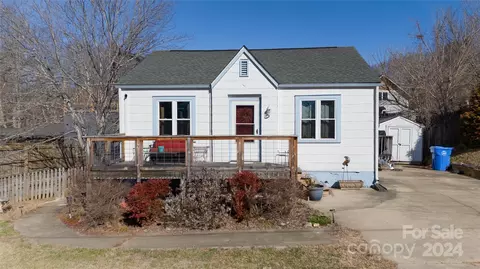 75 5th Ave, Asheville, NC 28806