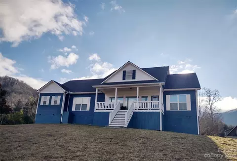 133 Sunset Mountain Trl, Franklin, NC 28734