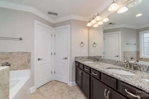 545 Daventry Ct, Clover, SC 29710 photo 20